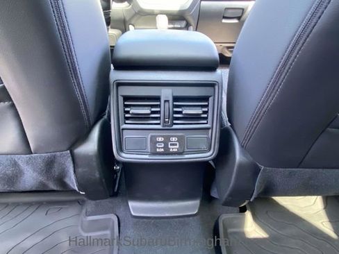 Used 2025 Subaru Forester Premium image 12