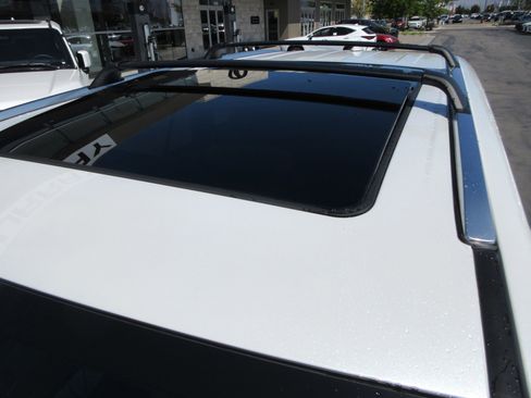 Used 2024 Toyota Grand Highlander AWD Hybrid image 17