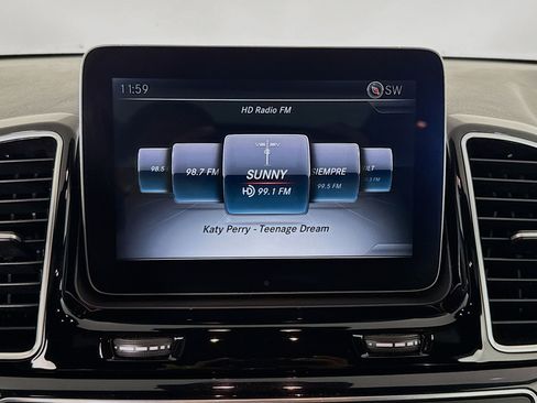 Used 2017 Mercedes-Benz GLE 350 image 16