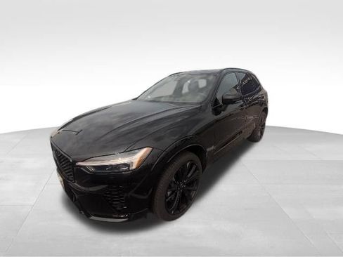 Used 2026 Volvo XC60 B5 Ultra w/ Climate Package AWD/4WD image 2