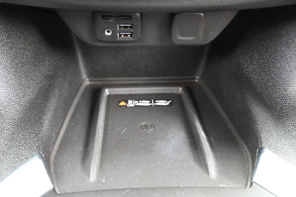 Used 2021 Chevrolet Traverse High Country FWD image 15