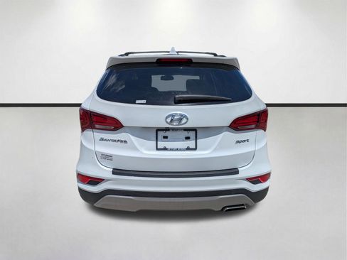 Used 2017 Hyundai Santa Fe Sport FWD image 6