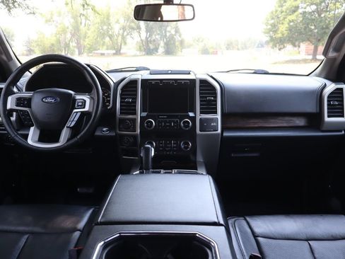 Used 2019 Ford F150 Lariat w/ Equipment Group 502A Luxury AWD/4WD image 16