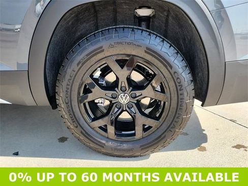 New 2026 Volkswagen Atlas Peak Edition image 30