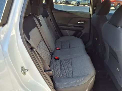 New 2026 Nissan Kicks SV image 12