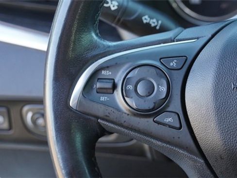 Used 2019 Buick Enclave Essence w/ LPO, Sport Appearance Package image 31