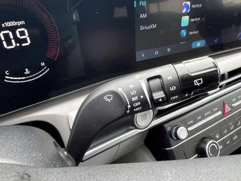 Certified 2025 Hyundai Tucson SE image 30