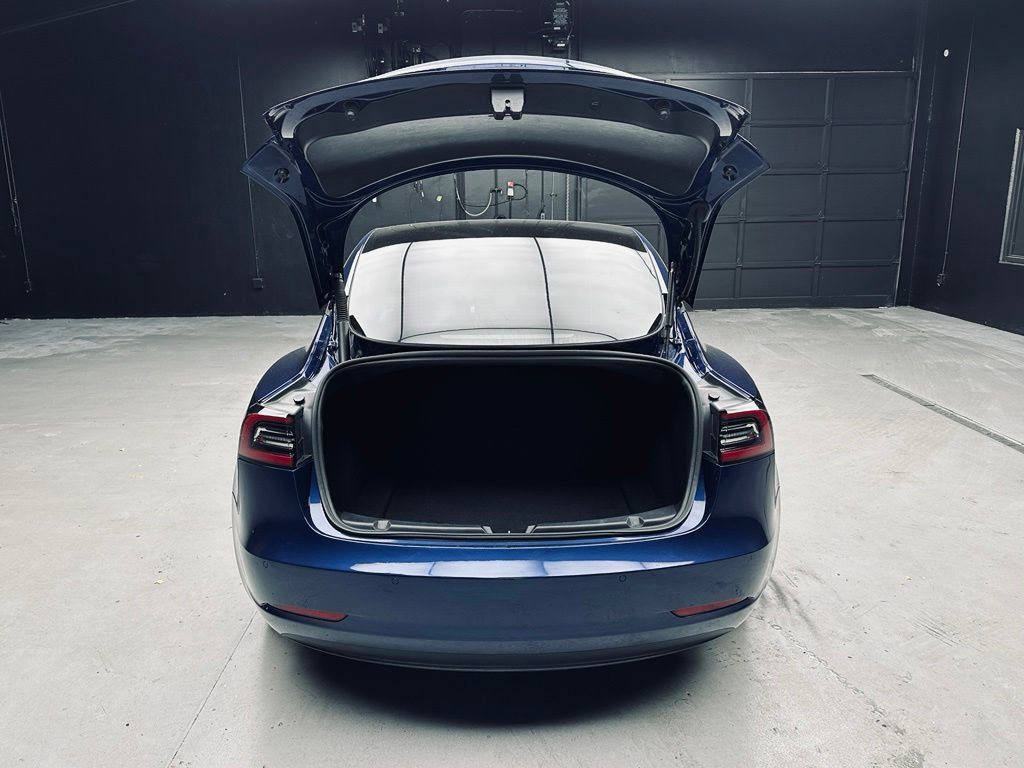 Used 2022 Tesla Model 3 Long Range AWD/4WD image 37