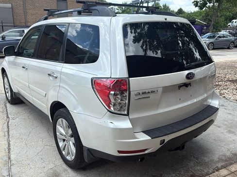 Used 2013 Subaru Forester 2.5X Premium AWD/4WD image 7