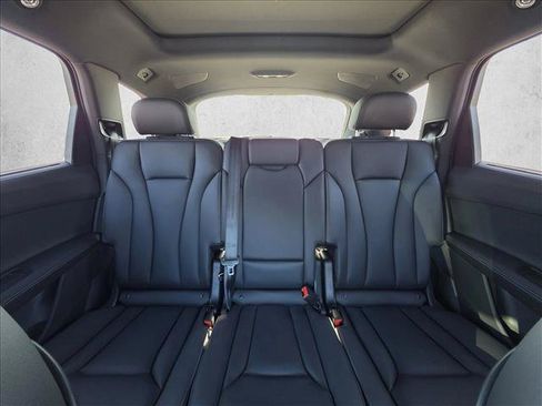 New 2026 Audi Q7 3.0T Premium Plus AWD/4WD image 17