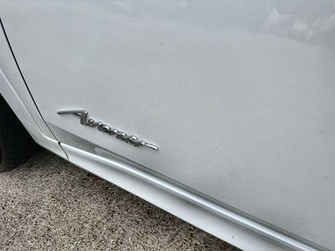 Used 2026 Buick Envista Avenir FWD image 14