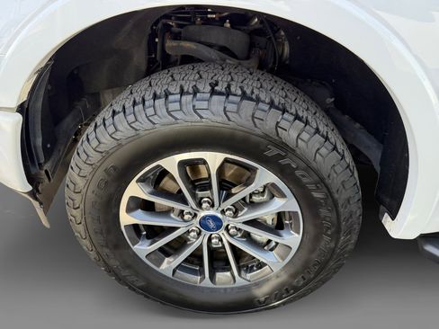 Used 2020 Ford F150 XLT image 9