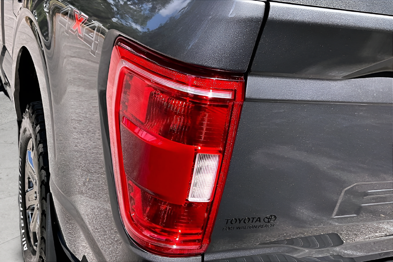 Used 2021 Ford F150 XLT w/ Equipment Group 302A High AWD/4WD image 32