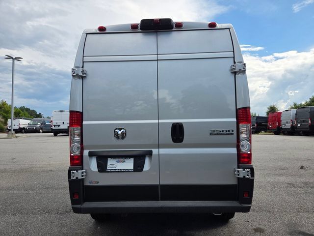 New 2026 RAM ProMaster 3500 w/ Cold Weather Group FWD image 4