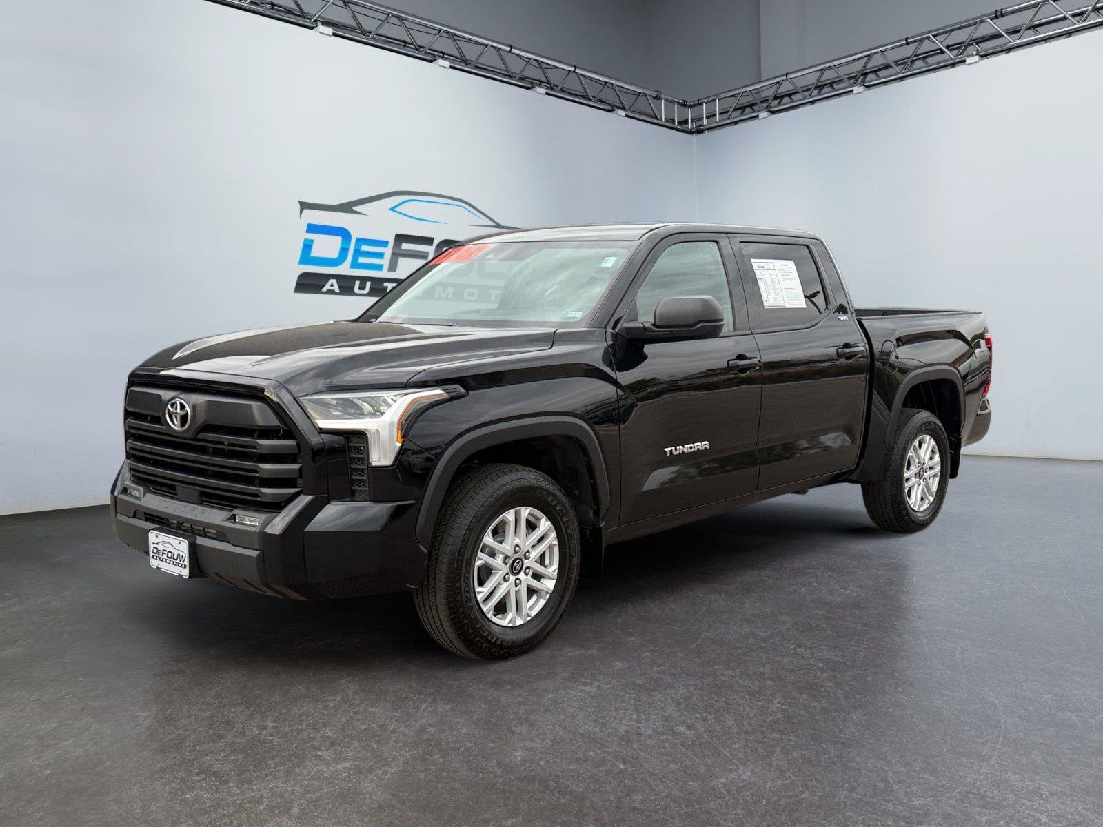 Used 2025 Toyota Tundra SR5 AWD/4WD image 7