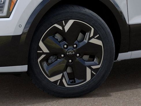 New 2025 Kia Niro Wave FWD image 9