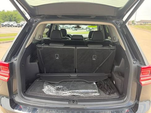 Used 2018 Volkswagen Atlas SEL AWD/4WD image 28