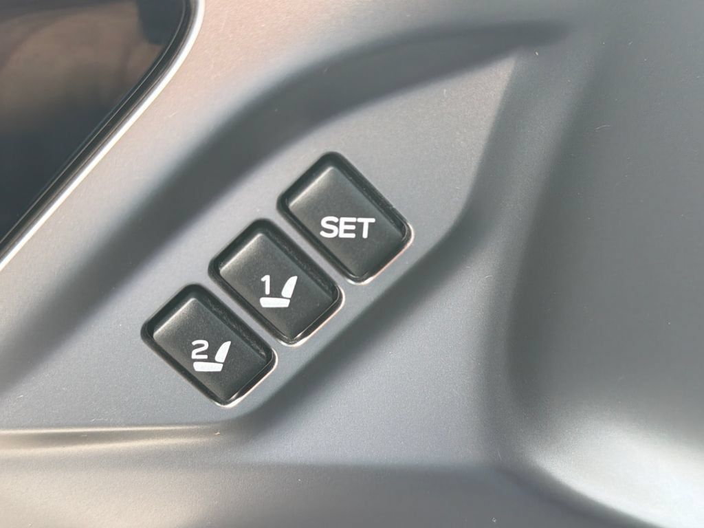 Used 2021 Subaru Outback Limited AWD/4WD image 52