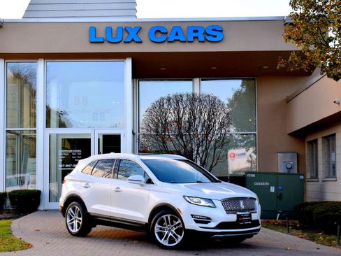 Used 2019 Lincoln MKC Reserve w/ MKC Climate Package image 1