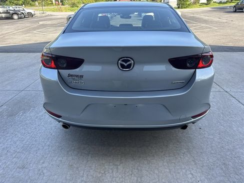 Used 2019 MAZDA MAZDA3 Sedan w/ Select Package FWD image 5