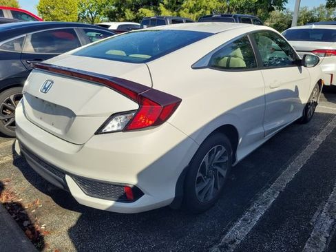 Used 2019 Honda Civic LX image 3