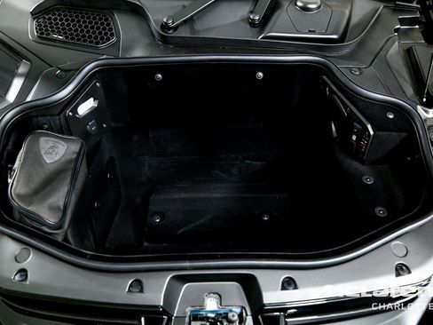 Used 2025 Lamborghini Revuelto AWD/4WD image 17