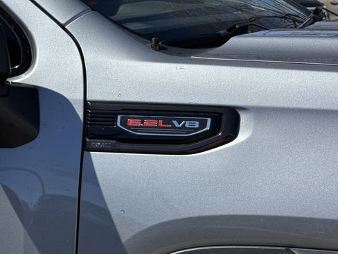 Used 2024 GMC Sierra 1500 AT4X image 4