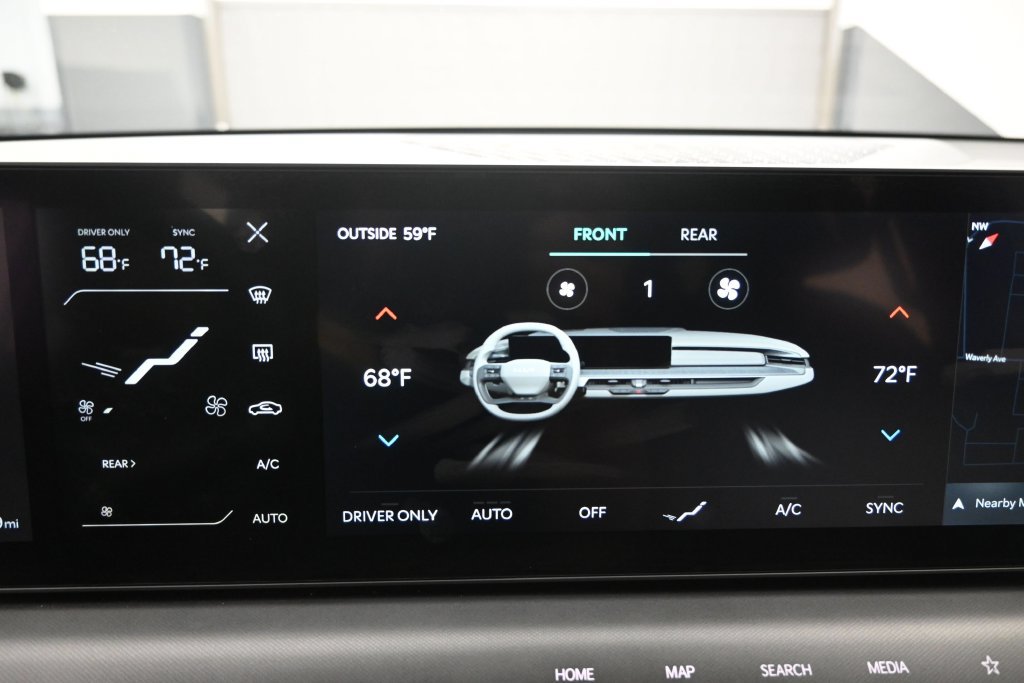 Used 2024 Kia EV9 Light RWD image 16