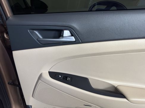 Used 2017 Hyundai Tucson Limited w/ Limited Ultimate Package 03 image 38