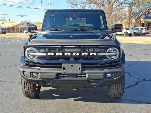 Used 2022 Ford Bronco Outer Banks image 2