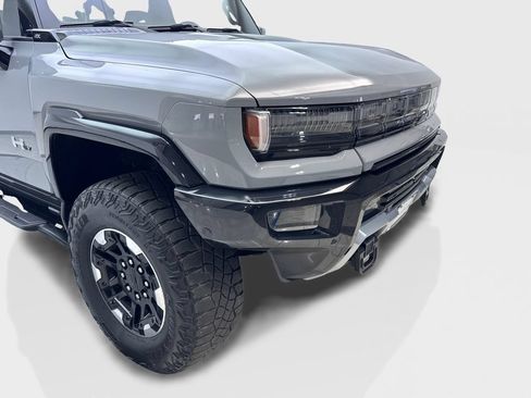 Used 2024 GMC Hummer EV 2X w/ Extreme Off-Road Package AWD/4WD image 17