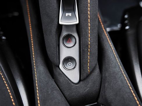 Used 2024 McLaren 750S image 61