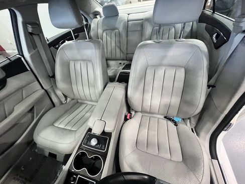 Used 2014 Mercedes-Benz CLS 550 w/ Premium 1 Package image 10