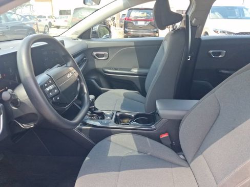 Used 2025 Kia K4 FWD image 4