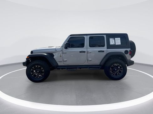 Used 2018 Jeep Wrangler Unlimited Sport image 5
