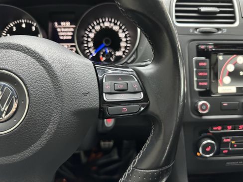 Used 2013 Volkswagen Golf R 4-Door image 22