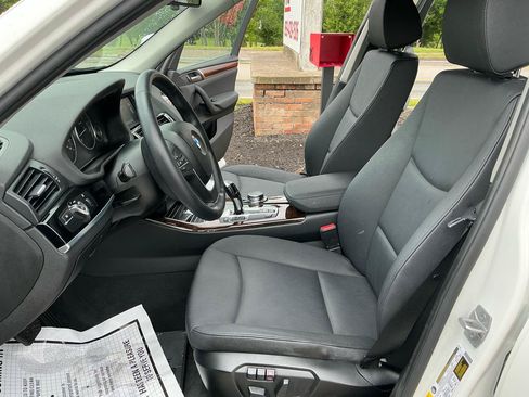 Used 2016 BMW X3 sDrive28i RWD image 15