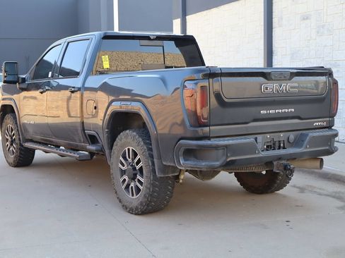 Used 2020 GMC Sierra 2500 AT4 w/ AT4 Premium Package AWD/4WD image 3