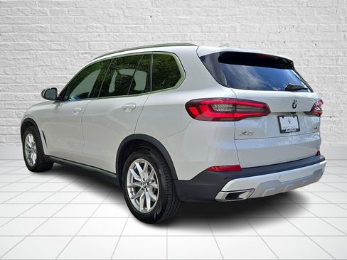 Used 2022 BMW X5 xDrive40i w/ Luxury Seating Package AWD/4WD image 4