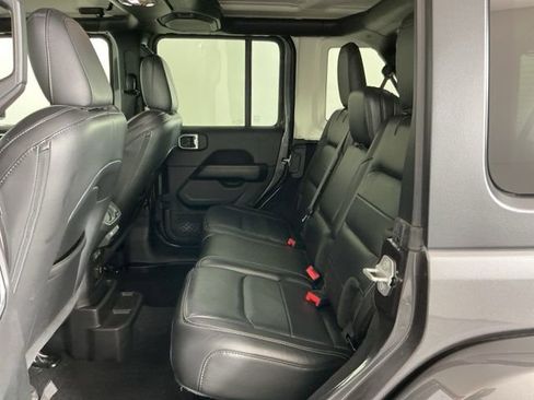 Used 2020 Jeep Wrangler Unlimited Sahara w/ Uconnect 4C Nav & Sound Group image 27