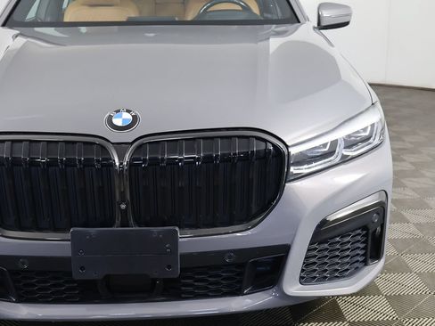 Used 2022 BMW 750i xDrive w/ Executive Package AWD/4WD image 20