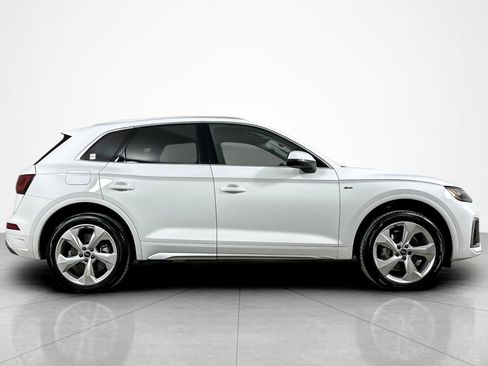 Used 2022 Audi Q5 2.0T Premium Plus w/ Premium Plus Package image 6
