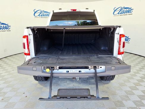 Used 2022 Ford F150 Lariat w/ Equipment Group 502A High AWD/4WD image 5