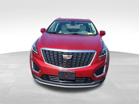 Certified 2021 Cadillac XT5 Premium Luxury AWD/4WD image 8