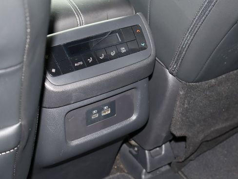 Used 2023 Nissan Pathfinder SL w/ Black Appearance Package FWD image 20