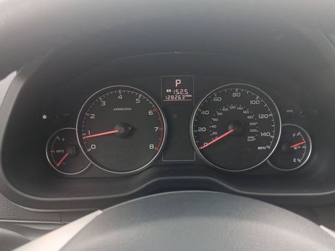 Used 2013 Subaru Legacy 2.5i Premium AWD/4WD image 18