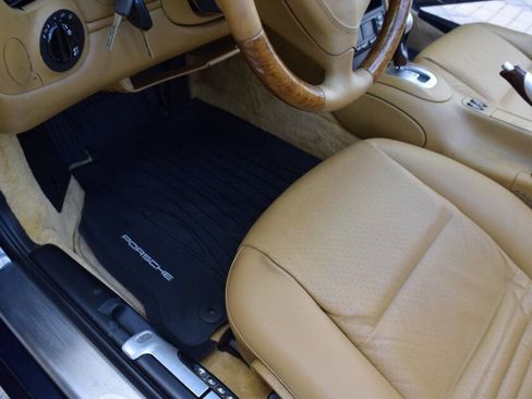 Used 2000 Porsche 911 Carrera 4 image 48