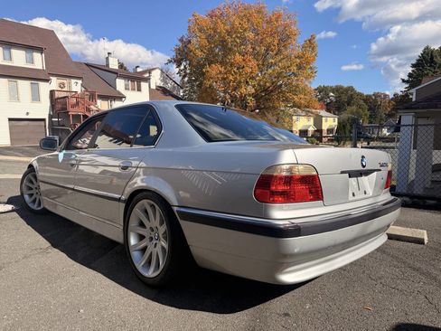Used 2001 BMW 740iL image 8