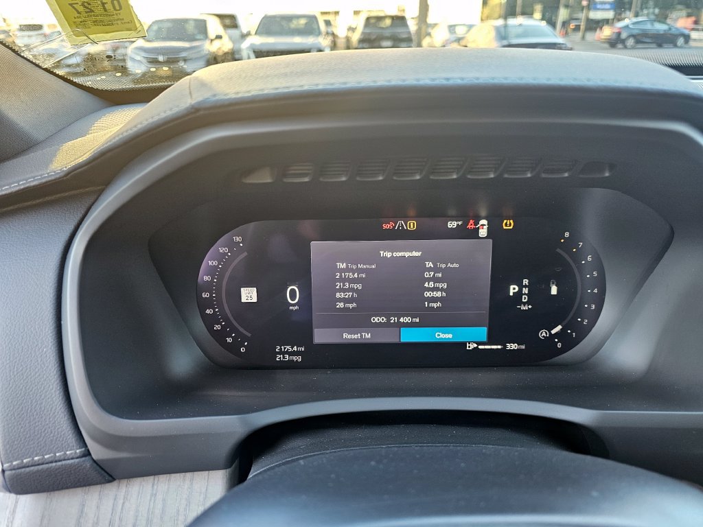 Certified 2025 Volvo XC90 B6 Ultra w/ Protection Package AWD/4WD image 38