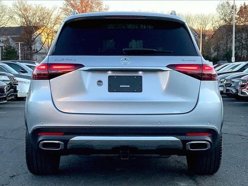 Used 2025 Mercedes-Benz GLE 450 4MATIC image 3